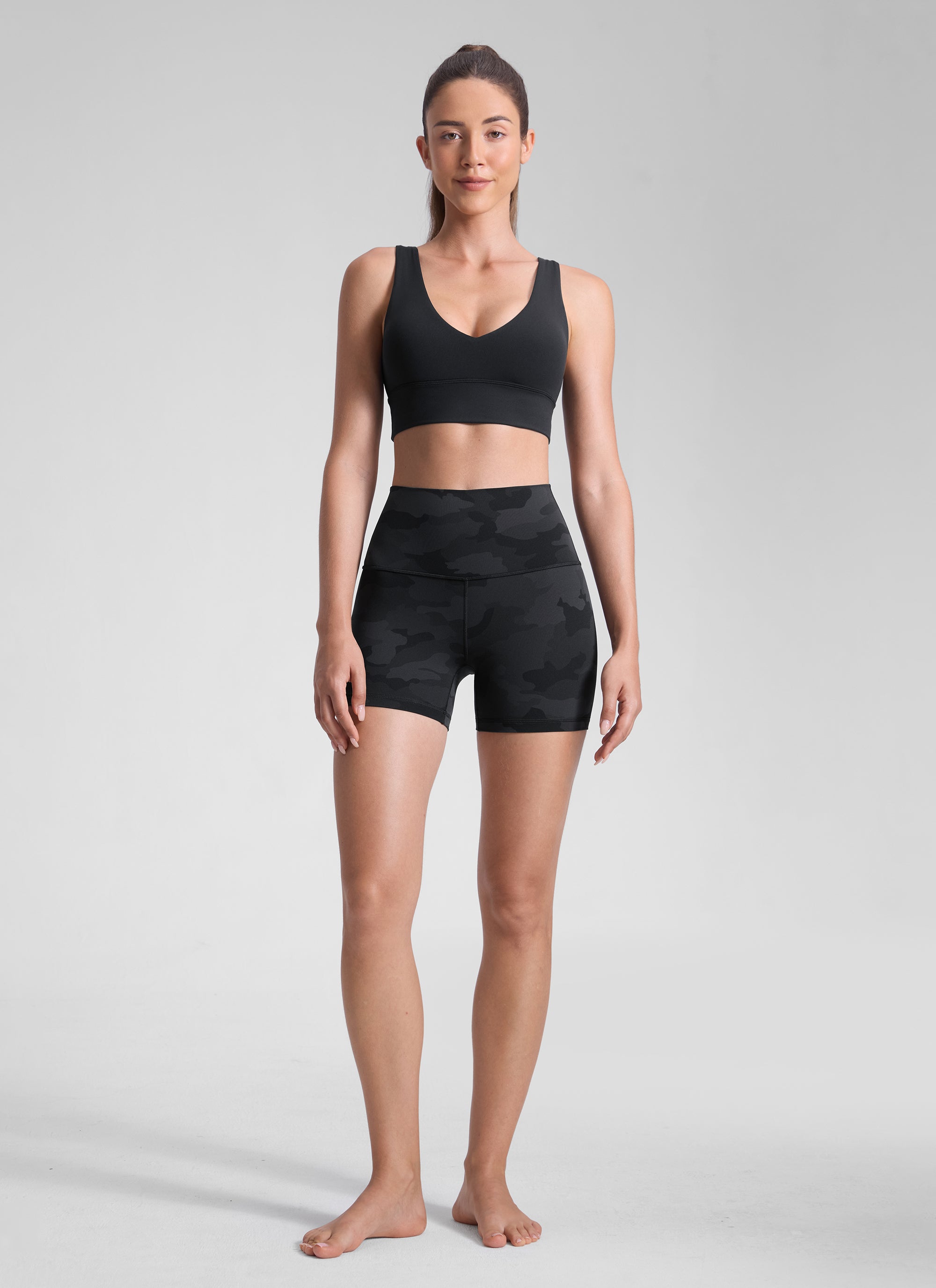 Quần short yoga cạp cao dành cho nữ CRZ YOGA - Quần short kiểu biker " Butterluxe " 4'' Màu xám đậm họa tiết ngụy trang 2