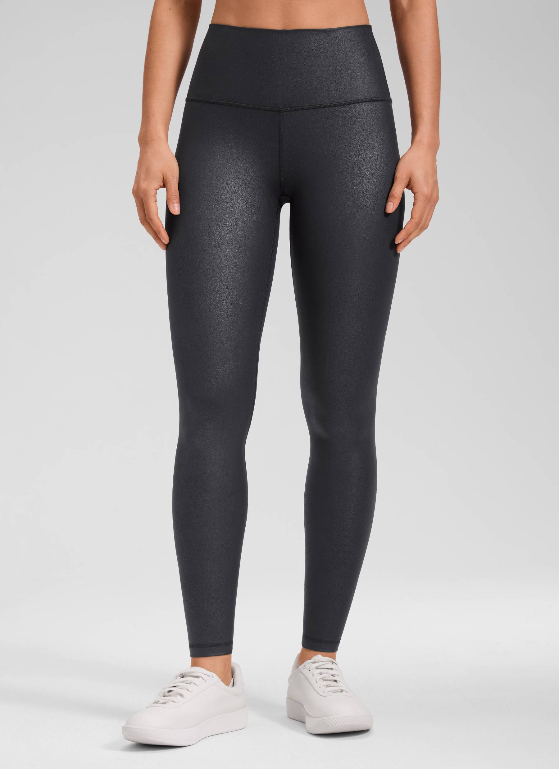 CRZ YOGA - Quần legging nữ chất liệu da nhân tạo mờ kiểu " Butterluxe " cỡ 28', màu đen với họa tiết lá kim loại