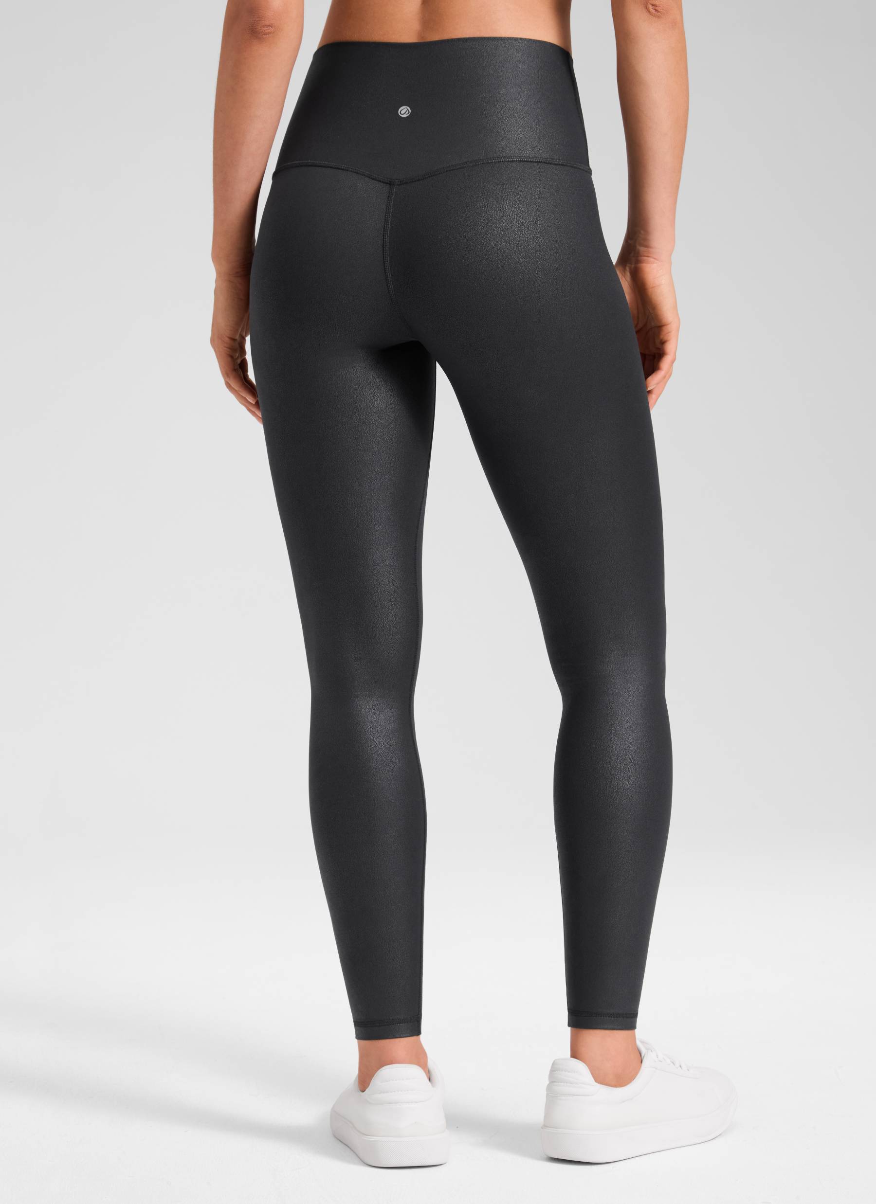 CRZ YOGA - Quần legging nữ chất liệu da nhân tạo mờ kiểu " Butterluxe " cỡ 28', màu đen với họa tiết lá kim loại
