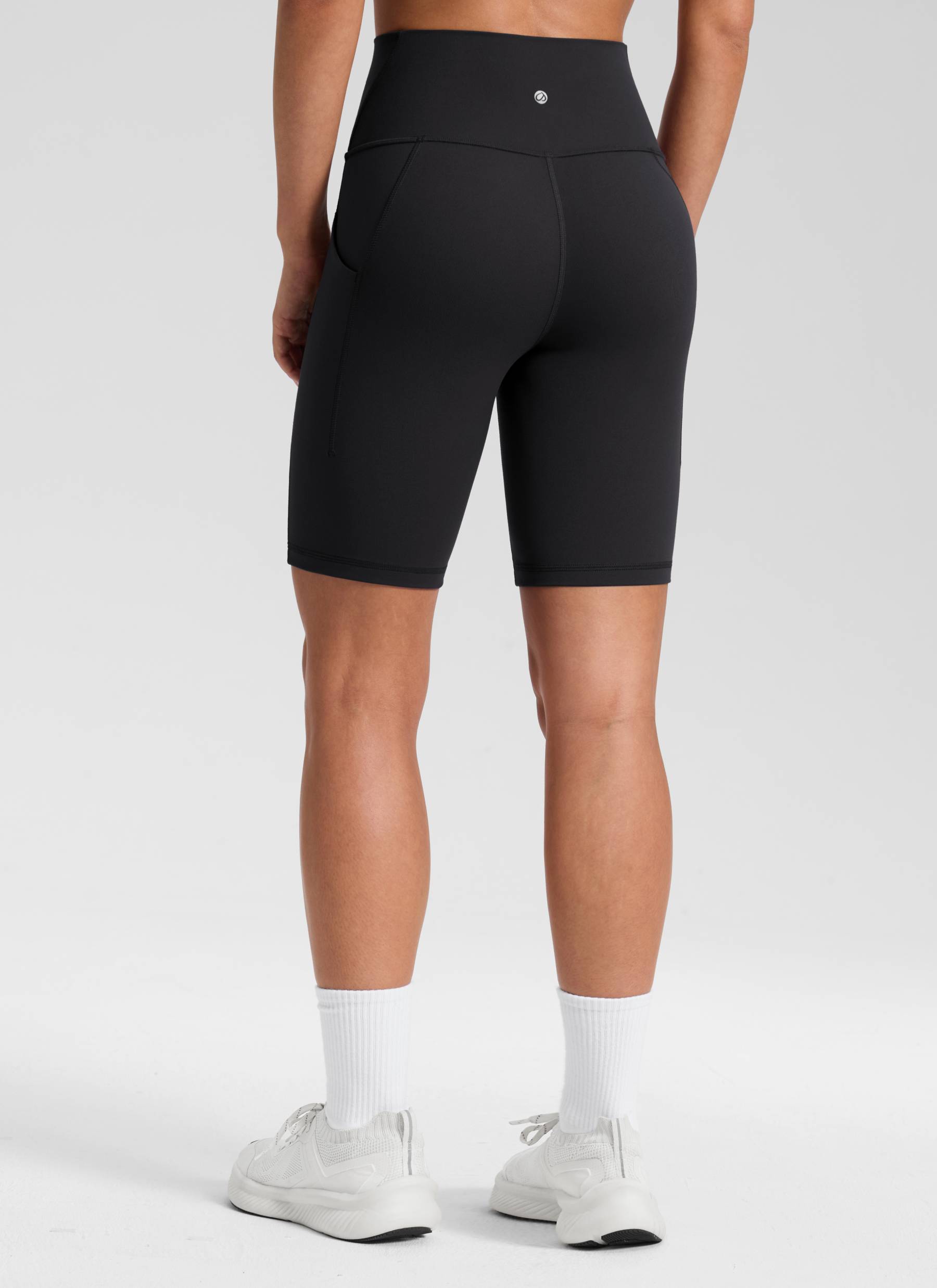 CRZ YOGA Quần short yoga nữ cạp cao kiểu biker, có túi kiểu “ Butterluxe ”, dài 8 inch, màu đen
