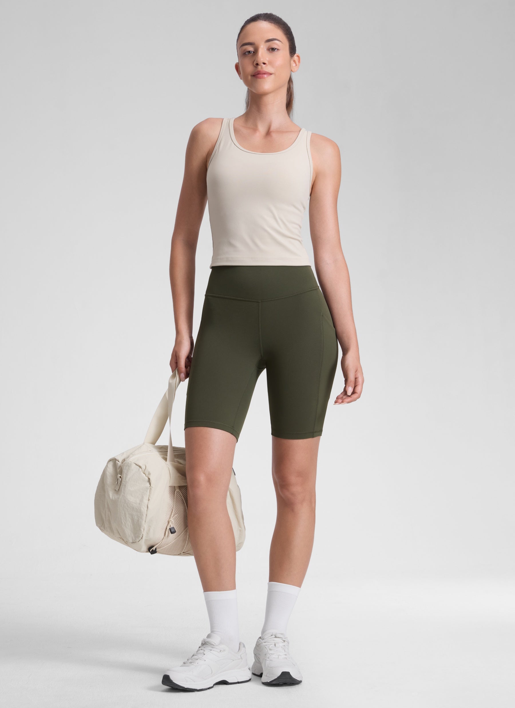 CRZ YOGA Quần short yoga nữ cạp cao kiểu biker có túi kiểu “ Butterluxe ”, dài 8 inch, màu xanh ô liu