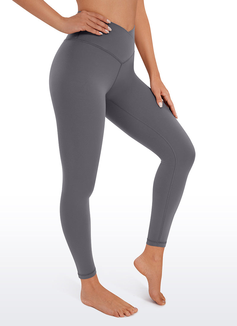 CRZ YOGA Quần legging yoga nữ cạp cao kiểu " Butterluxe " 25'' với đường viền eo hình chữ V chéo, màu Dark Carbon