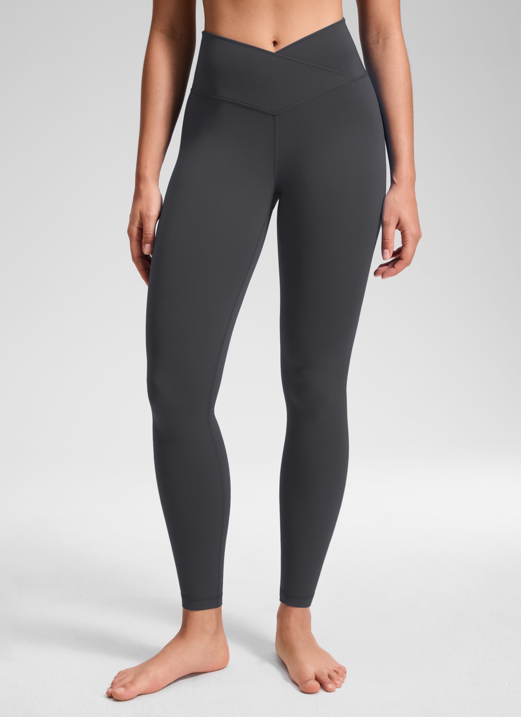 CRZ YOGA Quần legging yoga nữ cạp cao kiểu " Butterluxe " 28'' với đường viền eo chữ V chéo, màu xám huyền bí
