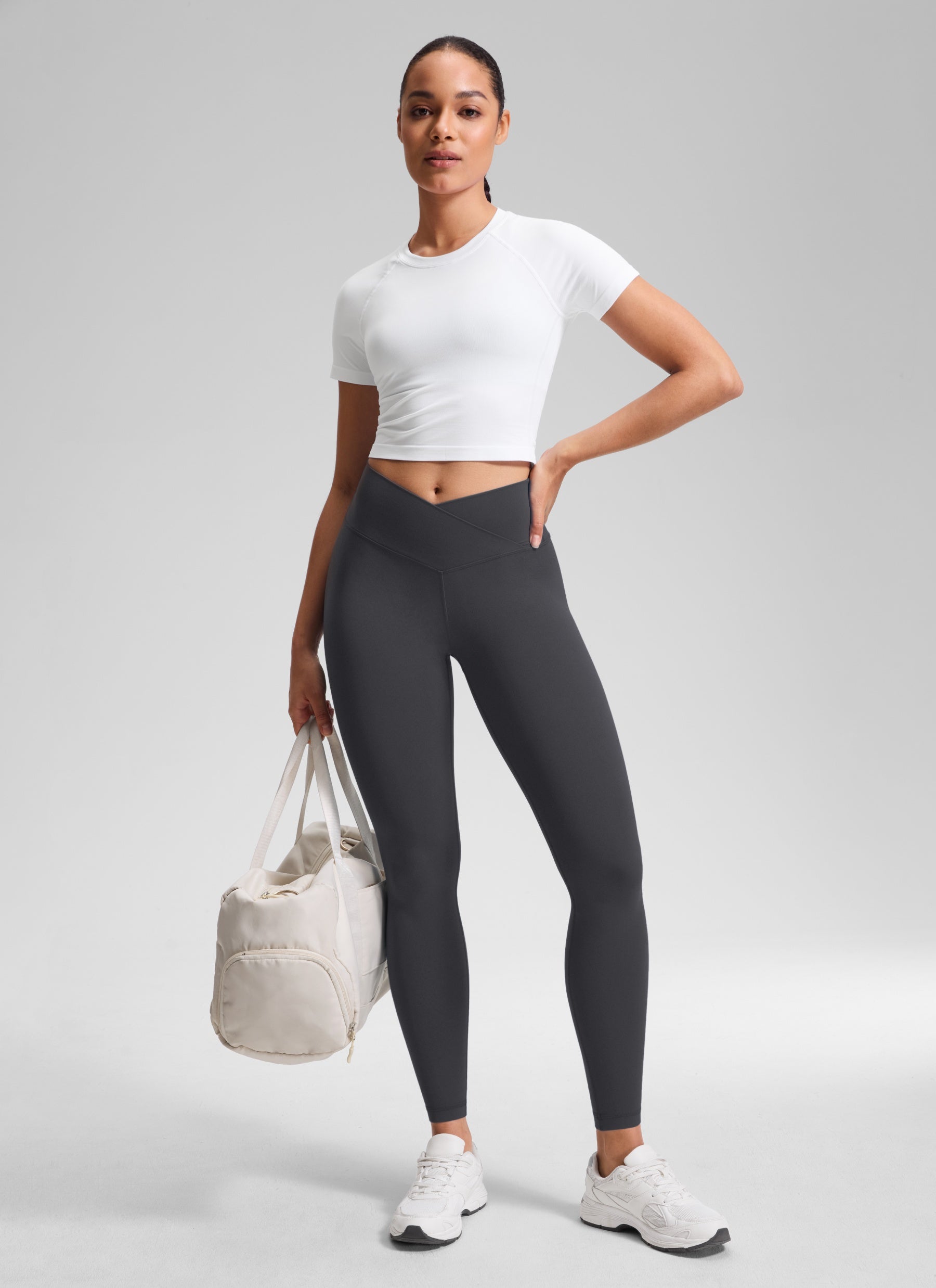 CRZ YOGA Quần legging yoga nữ cạp cao kiểu " Butterluxe " 28'' với đường viền eo chữ V chéo, màu xám huyền bí