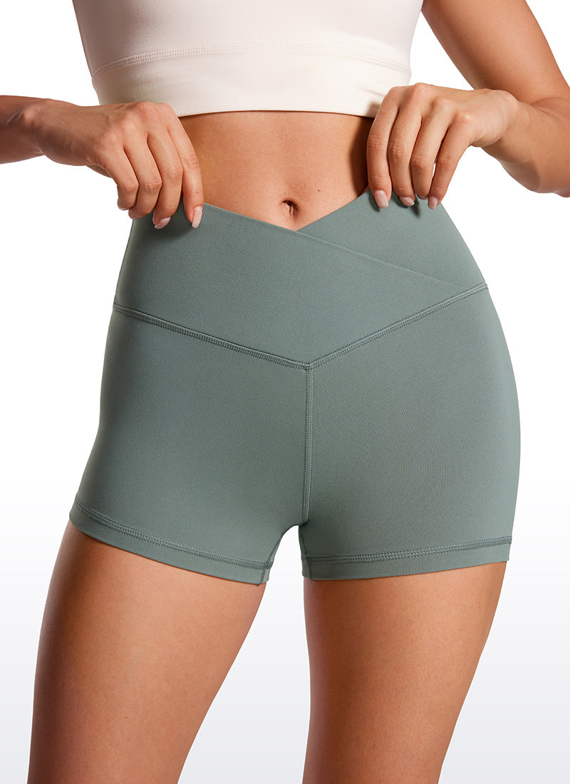 CRZ YOGA Quần short đạp xe nữ cạp cao kiểu " Butterluxe " với đường cắt chữ V ở eo, 3 inch, màu xám lá xô thơm