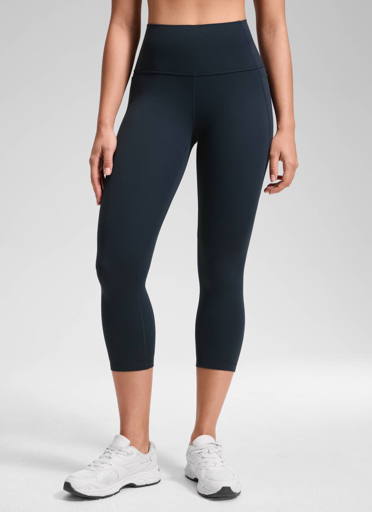 CRZ YOGA Quần capri yoga nữ cạp cao kiểu " Butterluxe " có túi, dài 21 inch, màu True Navy