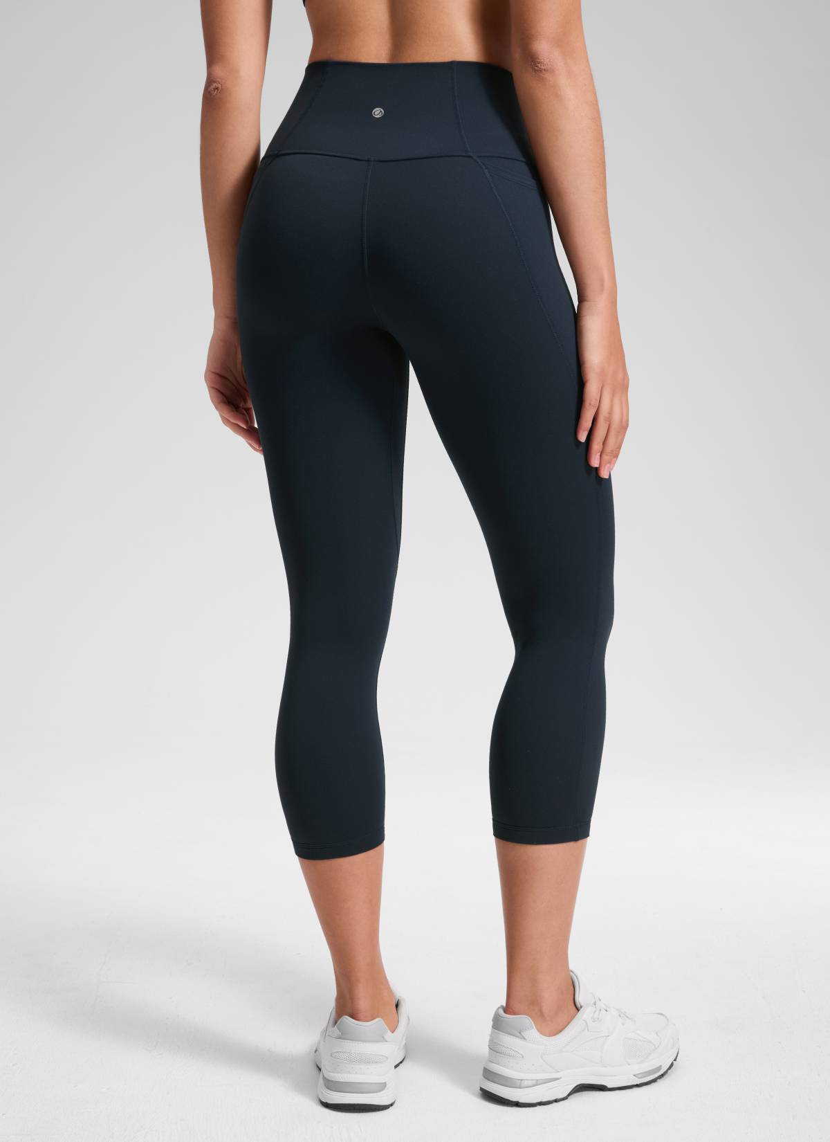 CRZ YOGA Quần capri yoga nữ cạp cao kiểu " Butterluxe " có túi, dài 21 inch, màu True Navy