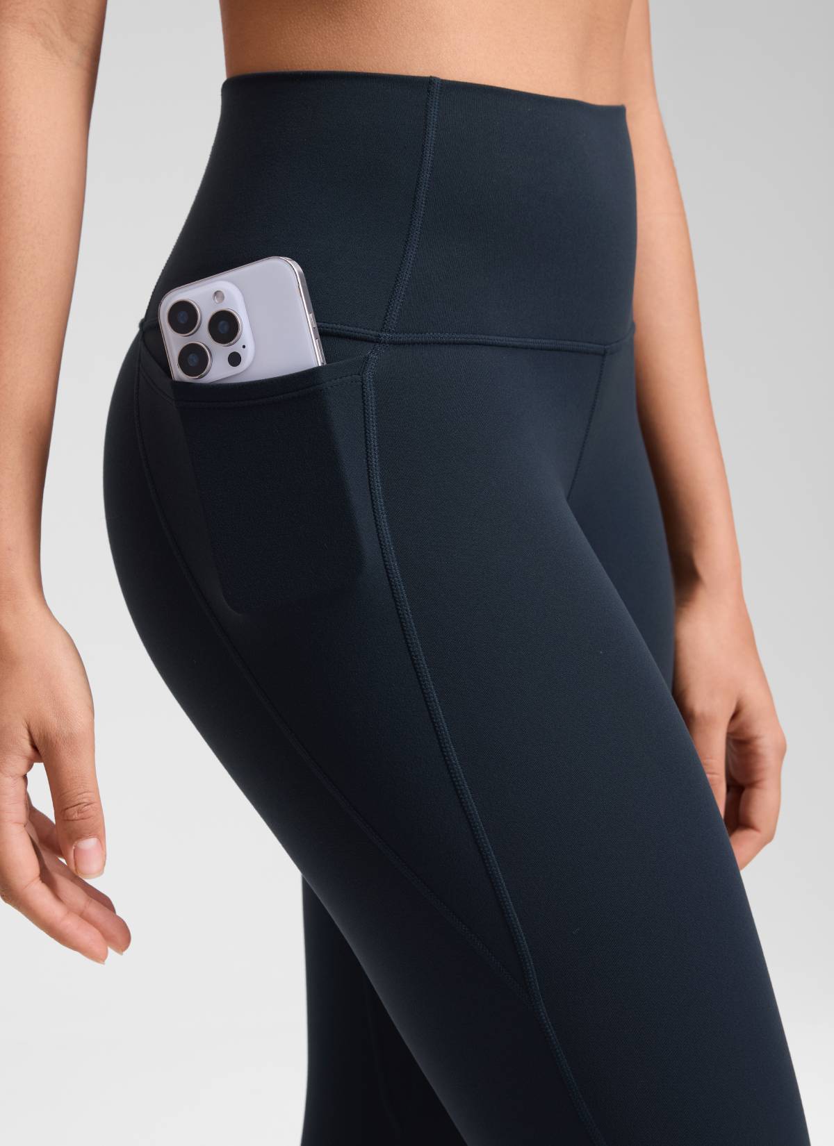 CRZ YOGA Quần capri yoga nữ cạp cao kiểu " Butterluxe " có túi, dài 21 inch, màu True Navy