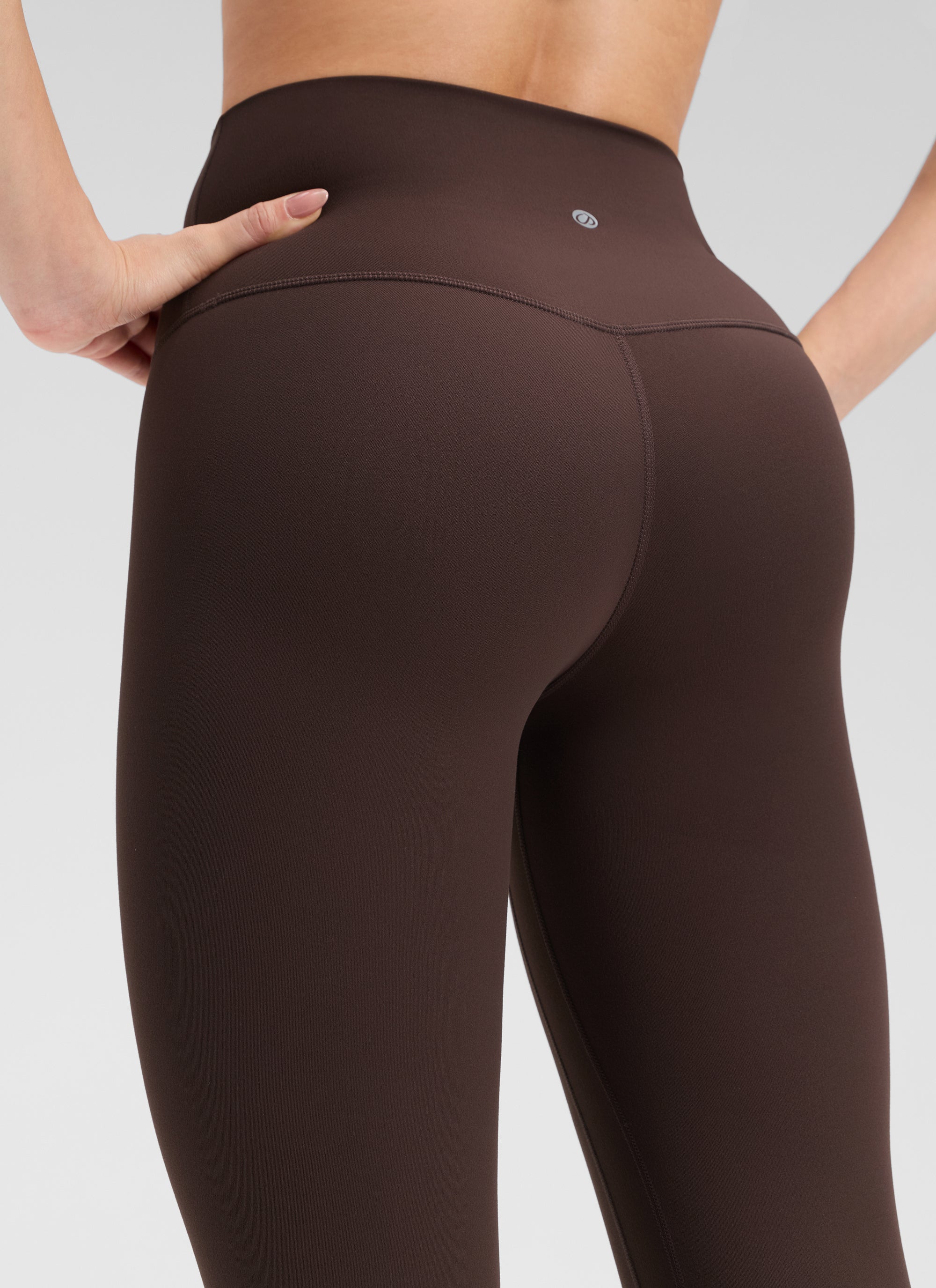 CRZ YOGA Quần legging yoga nữ cạp cao không đường may phía trước " Butterluxe " 25'' Màu nâu sô-cô-la nóng