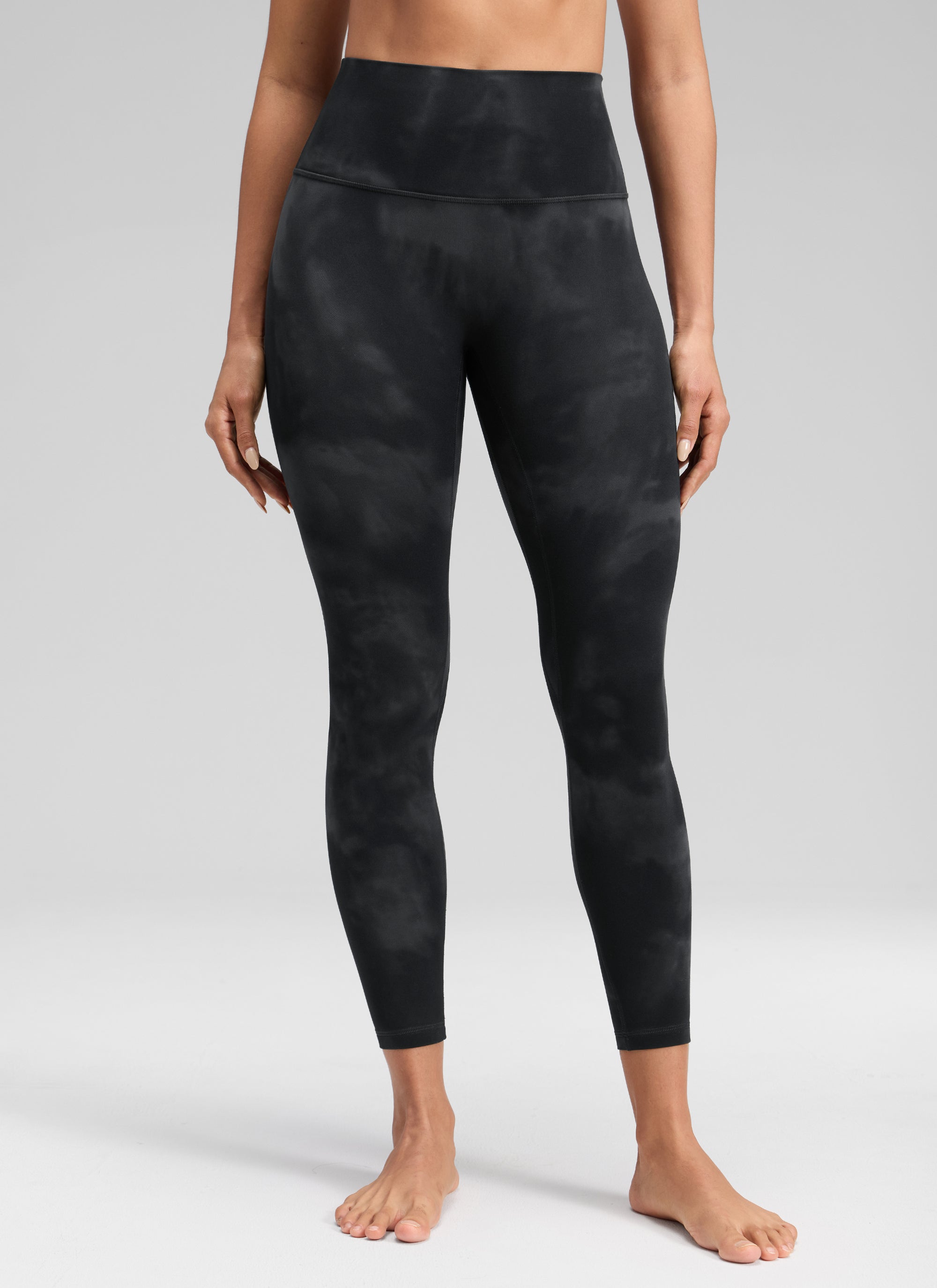 CRZ YOGA Quần legging yoga cạp cao dành cho nữ " Butterluxe " không đường may phía trước, dài 25 inch, màu đen in hoa kiểu tie-dye