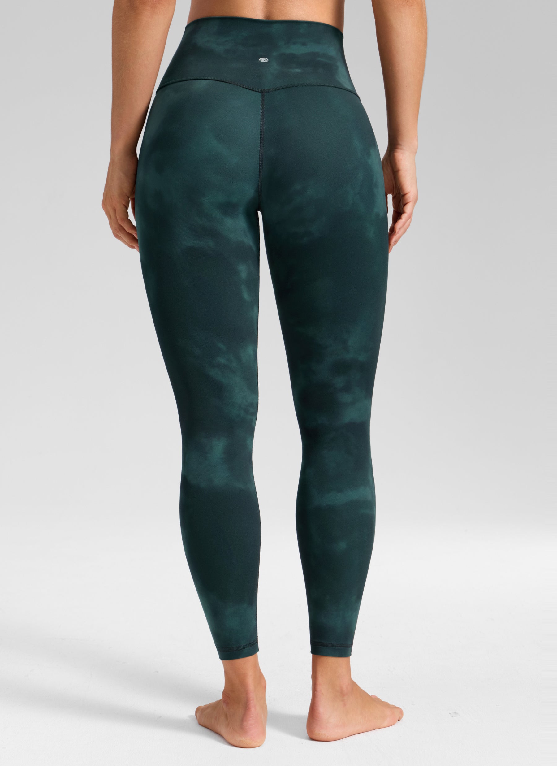 Butterluxe CRZ YOGA - Quần legging yoga nữ kiểu cạp cao không đường may phía trước, in hoa tie-dye màu xanh ngọc lục bảo, chiều dài 25 inch