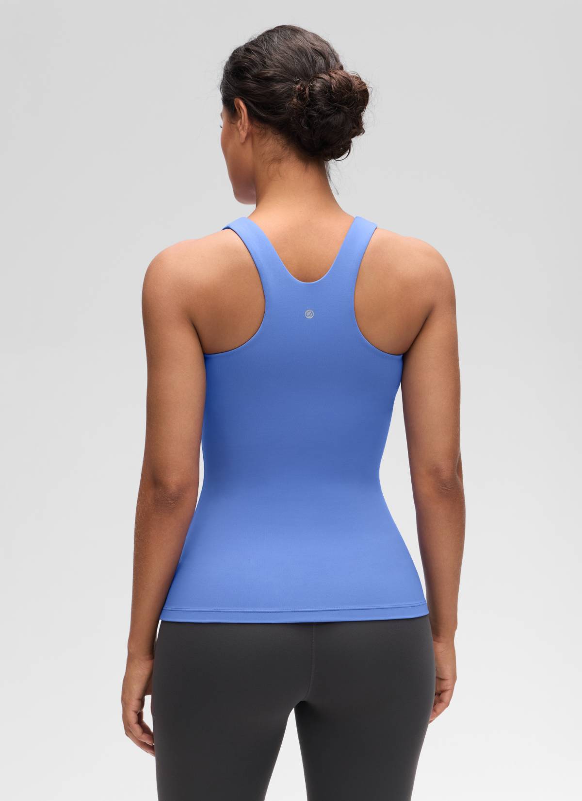 Áo thun yoga nữ CRZ YOGA kiểu ôm sát, cổ cao, lưng khoét sâu, màu chàm hoang dã, thuộc bộ sưu tập “ Butterluxe ”