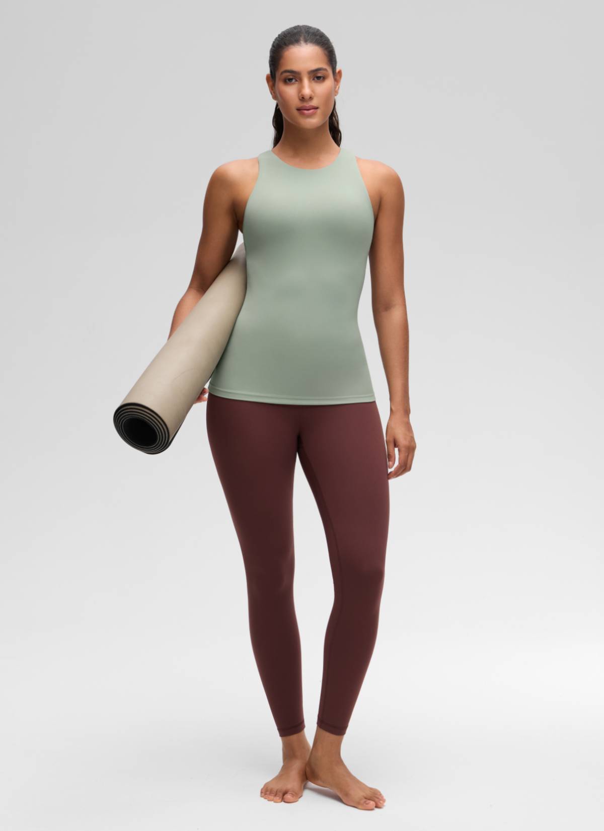 Áo thun yoga nữ CRZ YOGA kiểu ôm sát, mẫu áo ba lỗ cổ cao kiểu racerback “ Butterluxe ” màu xanh lá cây Palm Court