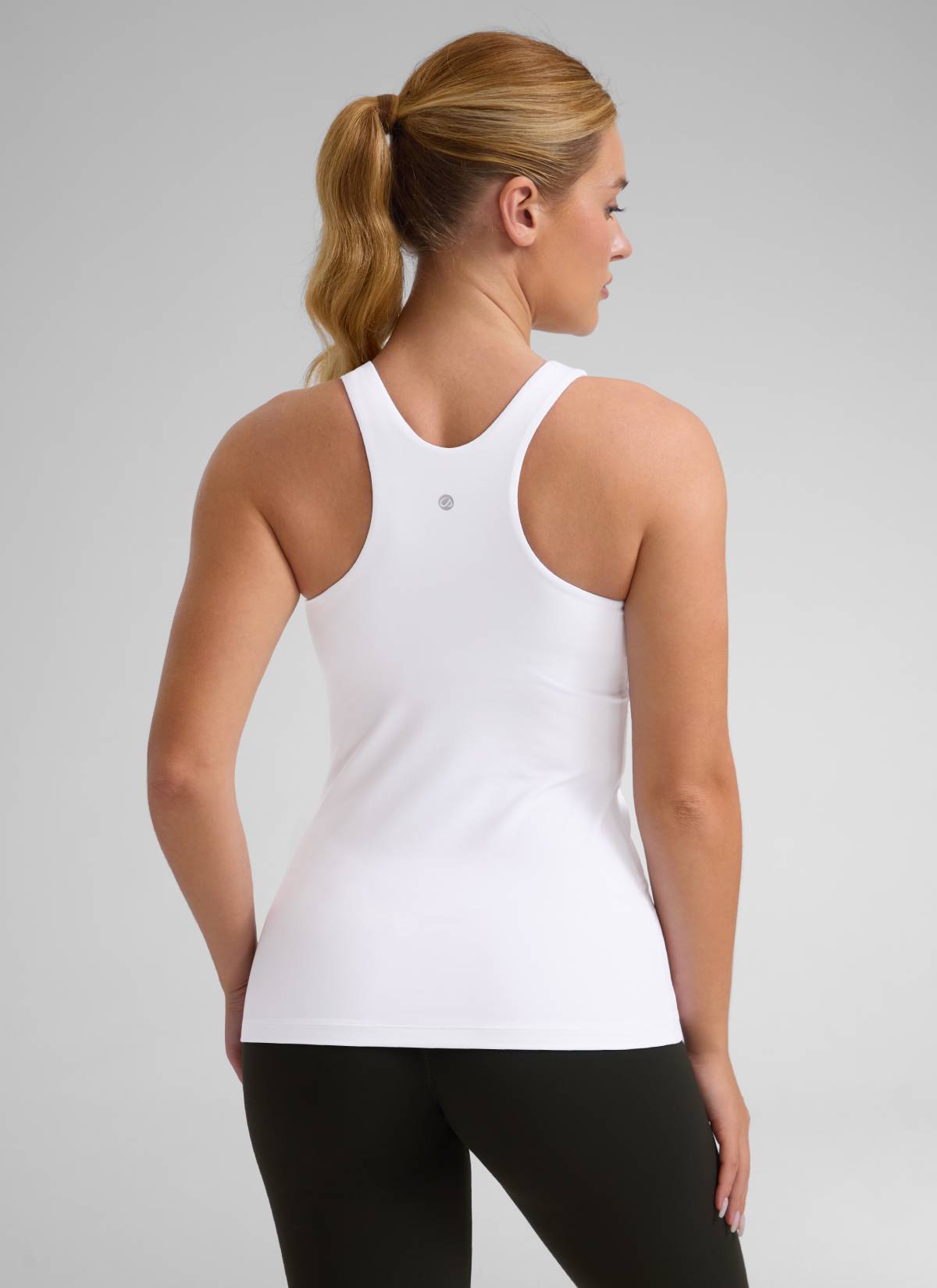 Áo thun yoga nữ CRZ YOGA kiểu ôm sát, cổ cao, lưng khoét sâu kiểu racerback, họa tiết “ Butterluxe ”, màu trắng