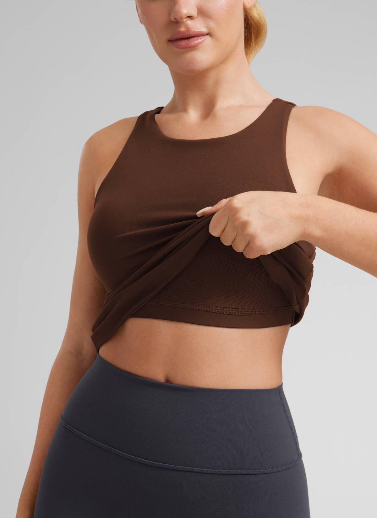 Áo thun yoga nữ CRZ YOGA kiểu ôm sát, cổ cao, lưng khoét sâu kiểu racerback, họa tiết “ Butterluxe ”, màu nâu Lava
