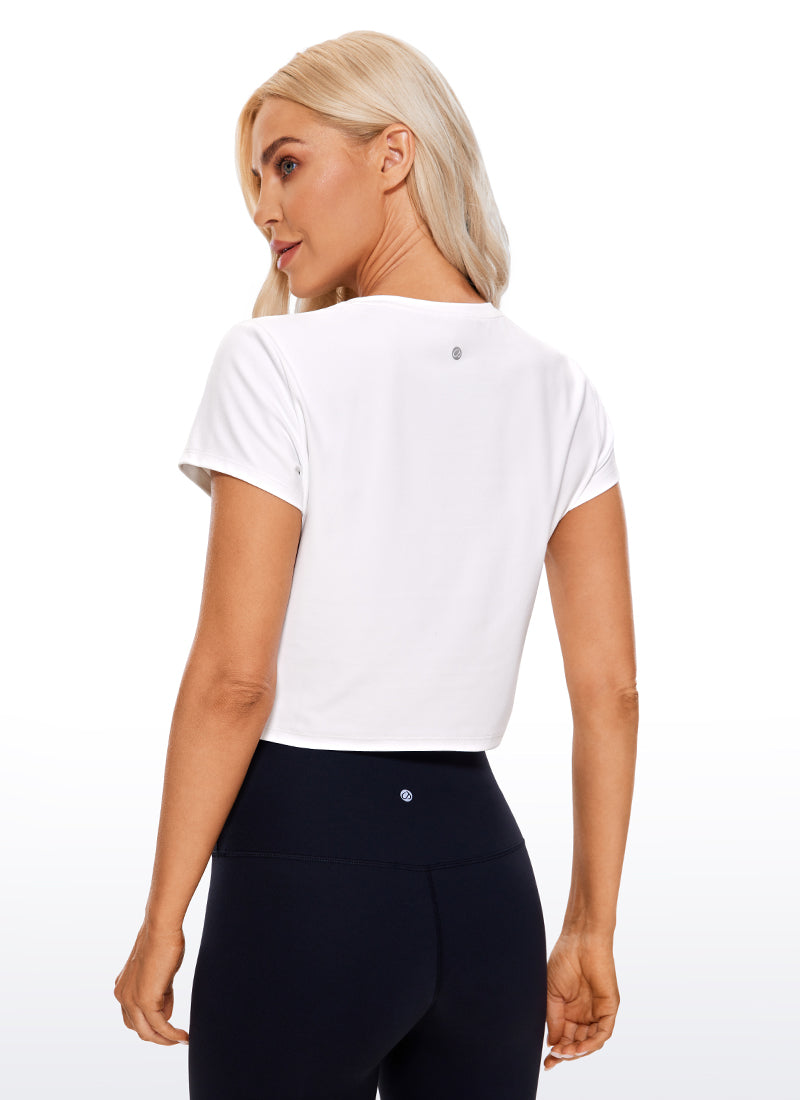 Áo thun yoga nữ CRZ YOGA kiểu dáng cổ điển, họa tiết “ Butterluxe ”, tay ngắn, dáng cropped, màu trắng