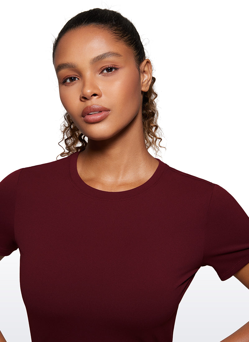 Áo thun yoga nữ CRZ YOGA kiểu dáng cổ điển, chất liệu vải Butterluxe , tay ngắn, dáng cropped, màu đỏ Merlot