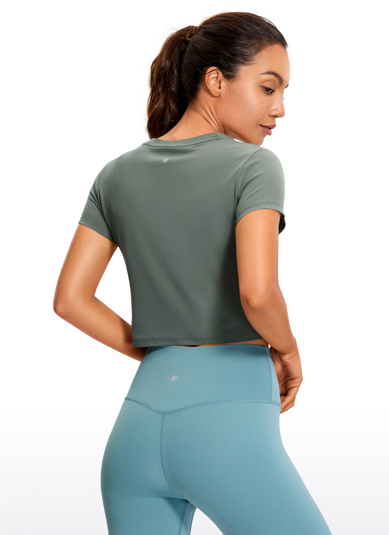 Áo thun yoga nữ CRZ YOGA kiểu dáng cổ điển, chất liệu vải " Butterluxe ", tay ngắn, màu xám Sage