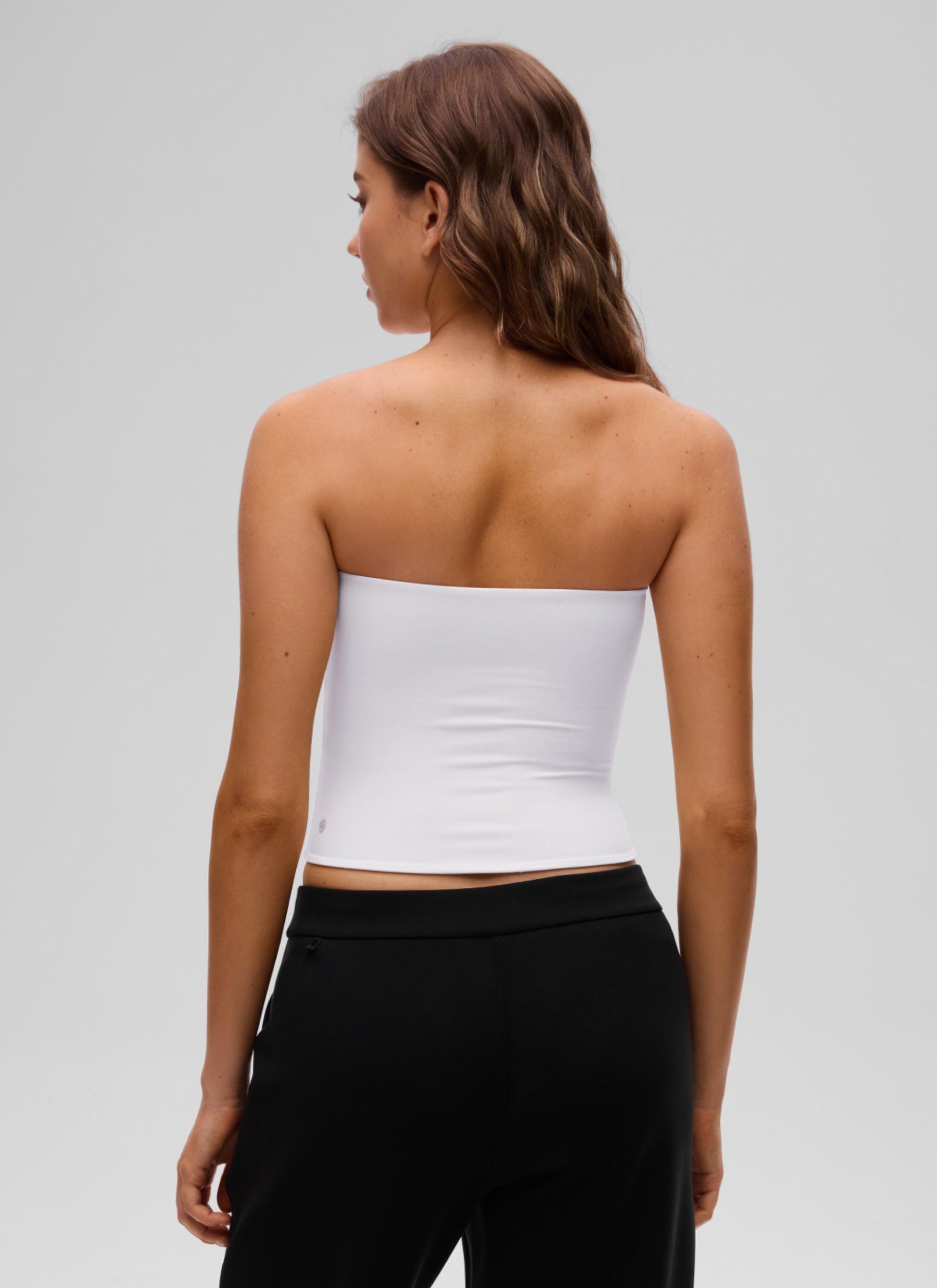 CRZ YOGA Áo thun nữ dáng ôm sát, không dây, họa tiết hoa văn “ Butterluxe ” màu trắng