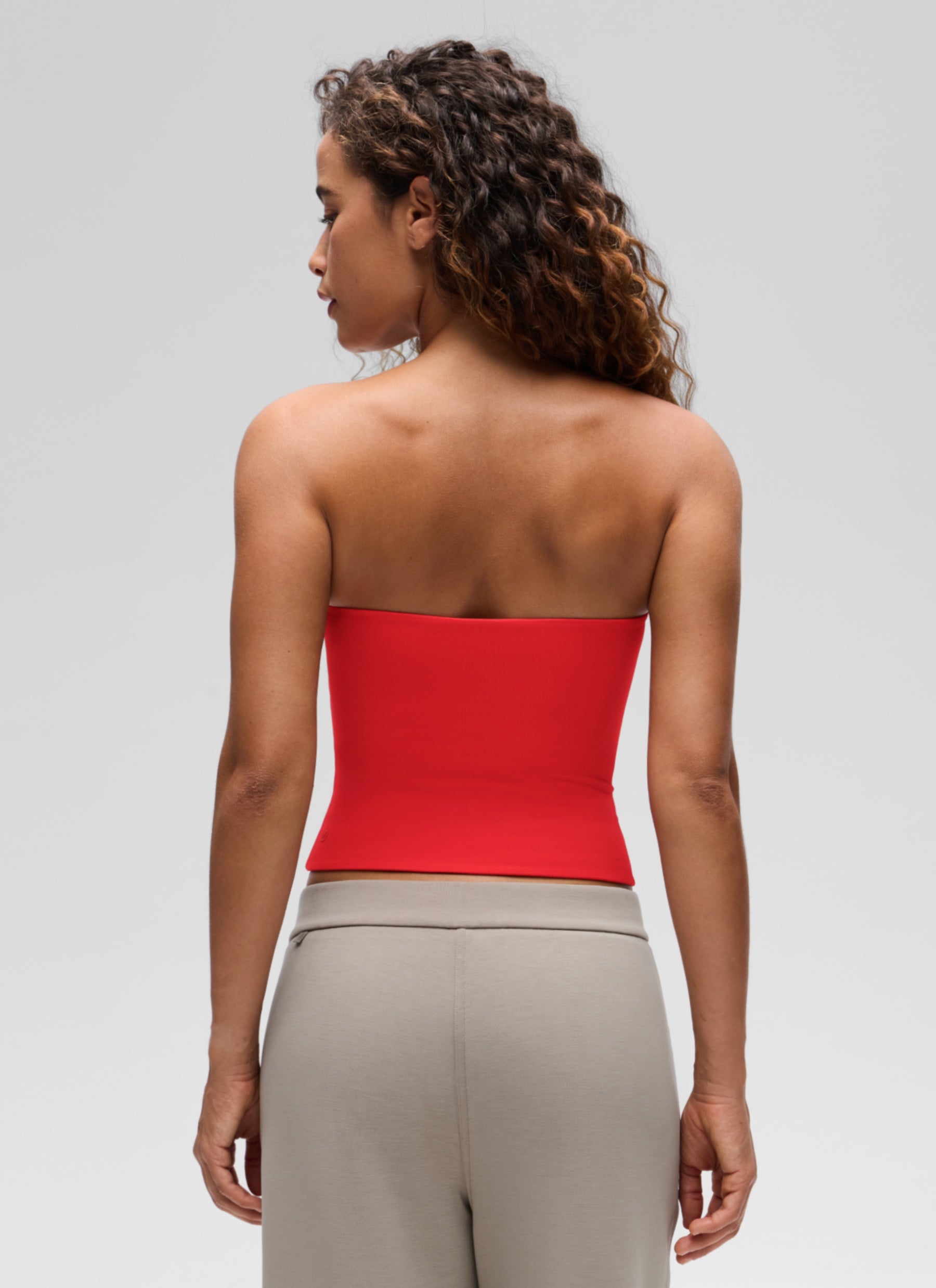 CRZ YOGA Áo thun nữ dáng ôm, không dây, họa tiết hoa văn “ Butterluxe ”, màu đỏ đậm