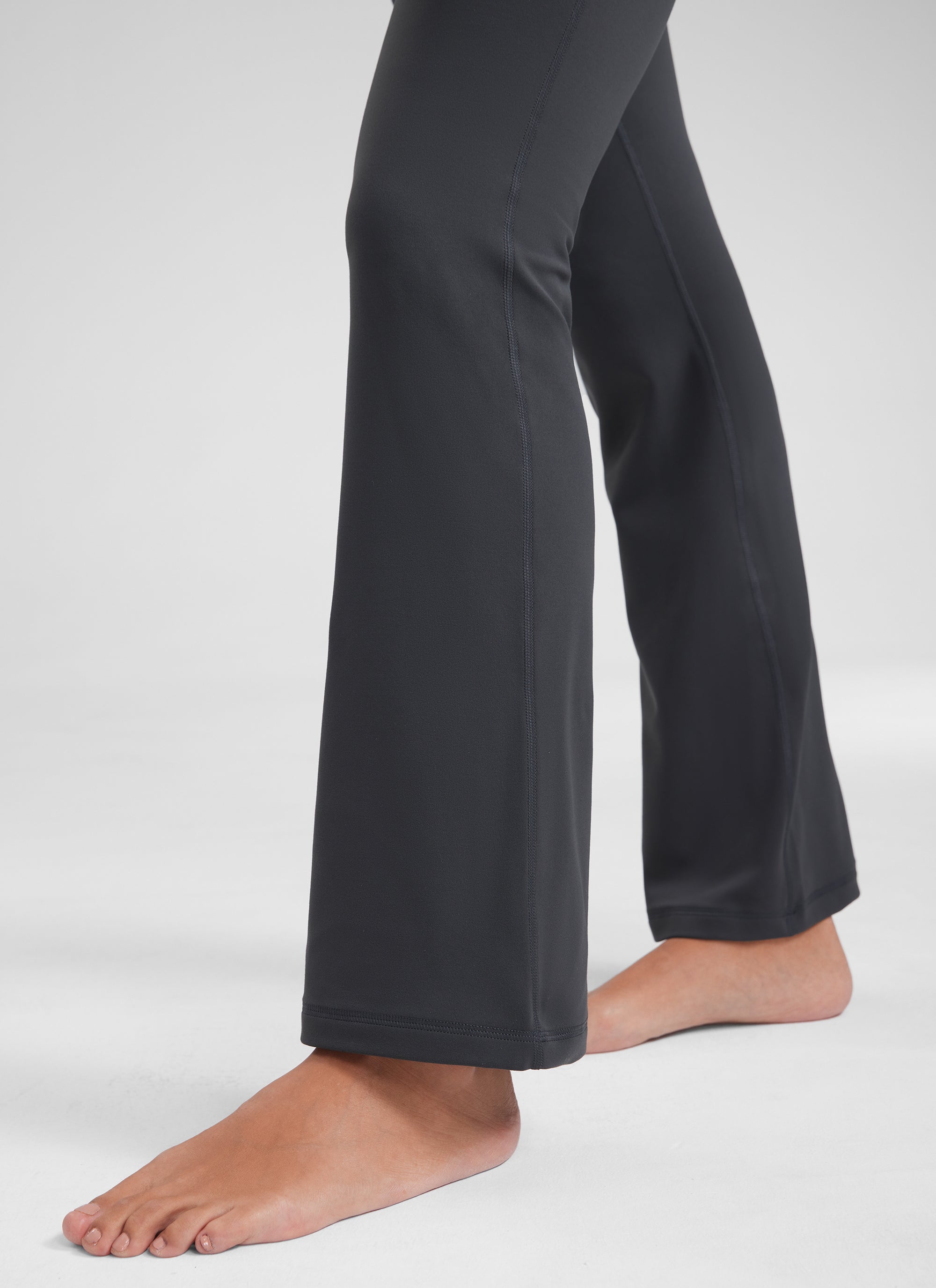 CRZ YOGA Quần legging yoga nữ cạp cao, kiểu ống loe có túi, chất liệu vải thun co giãn ( Butterluxe ), cỡ 29