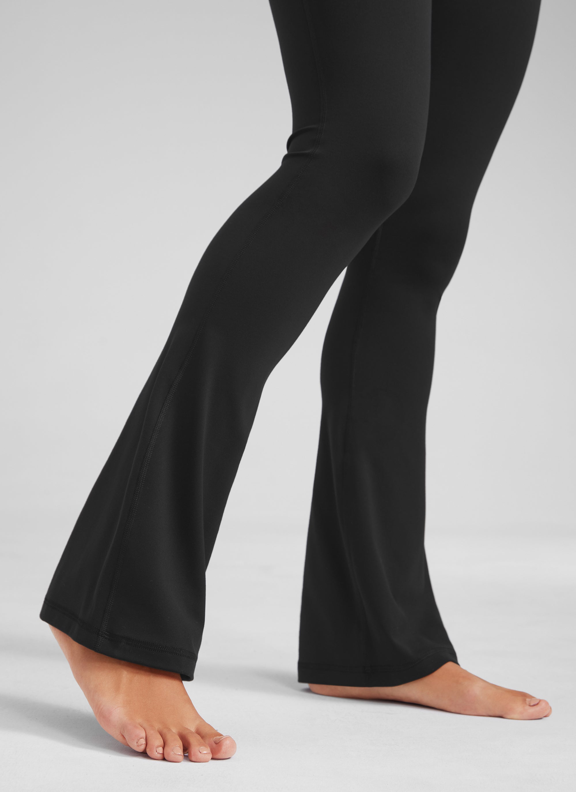 CRZ YOGA Nữ  Quần legging ống loe ngắn có túi, cạp cao, màu Butterluxe , cỡ 32