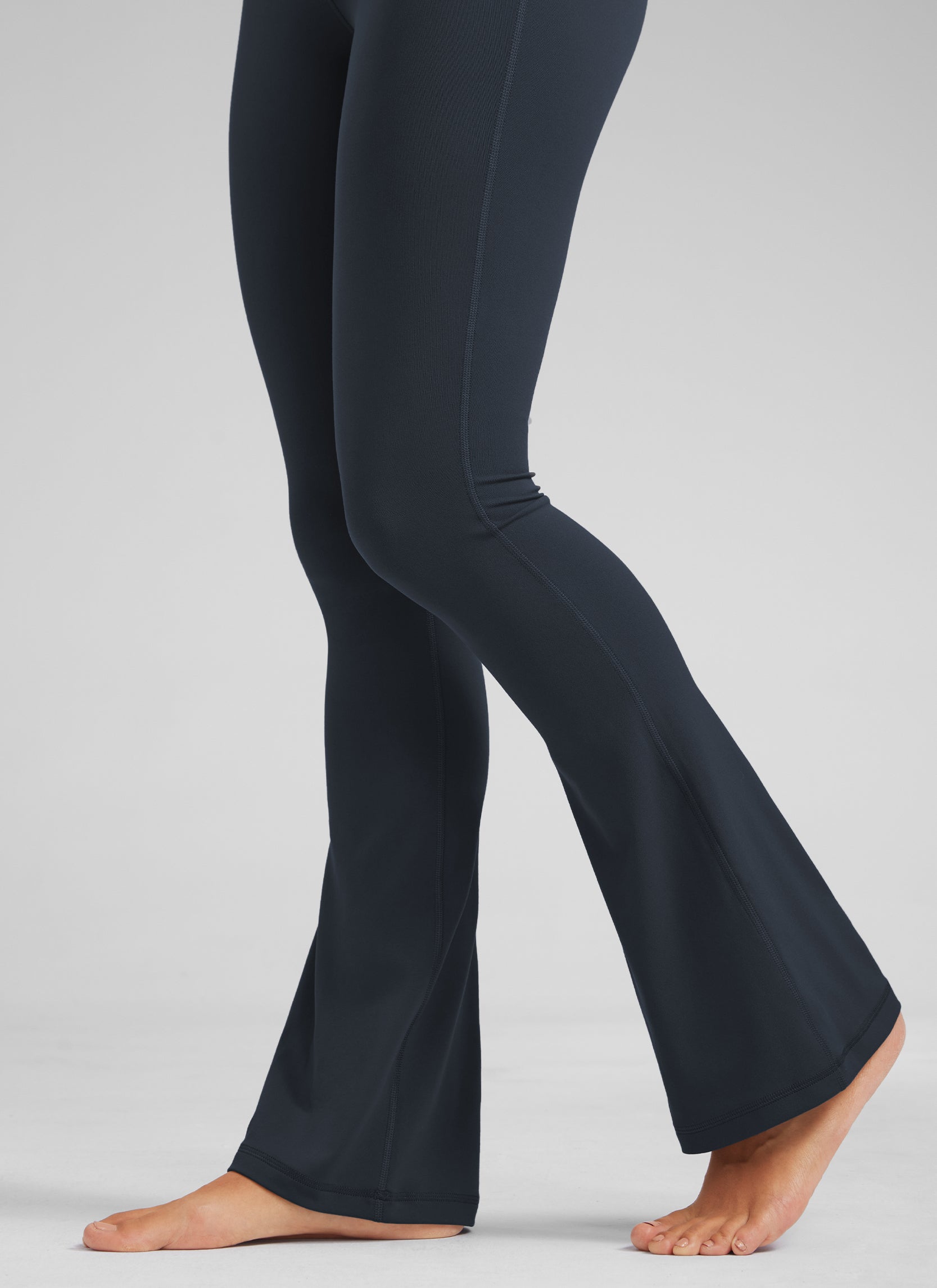 CRZ YOGA Nữ  Quần legging ống loe ngắn có túi, cạp cao, màu Butterluxe , cỡ 32