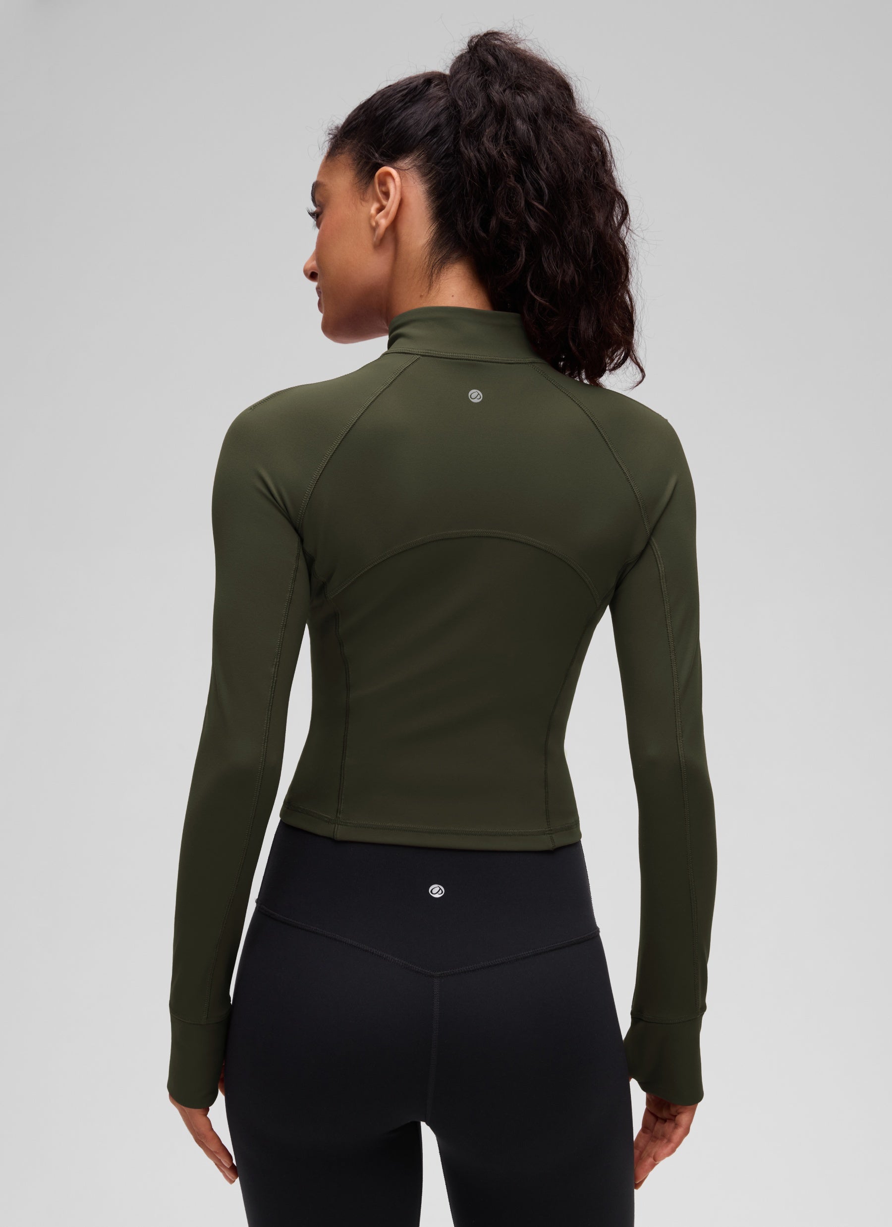 Áo thun yoga ôm sát dành cho nữ CRZ YOGA - Mẫu " Butterluxe " - Tay dài, khóa kéo nửa cổ, màu xanh ô liu