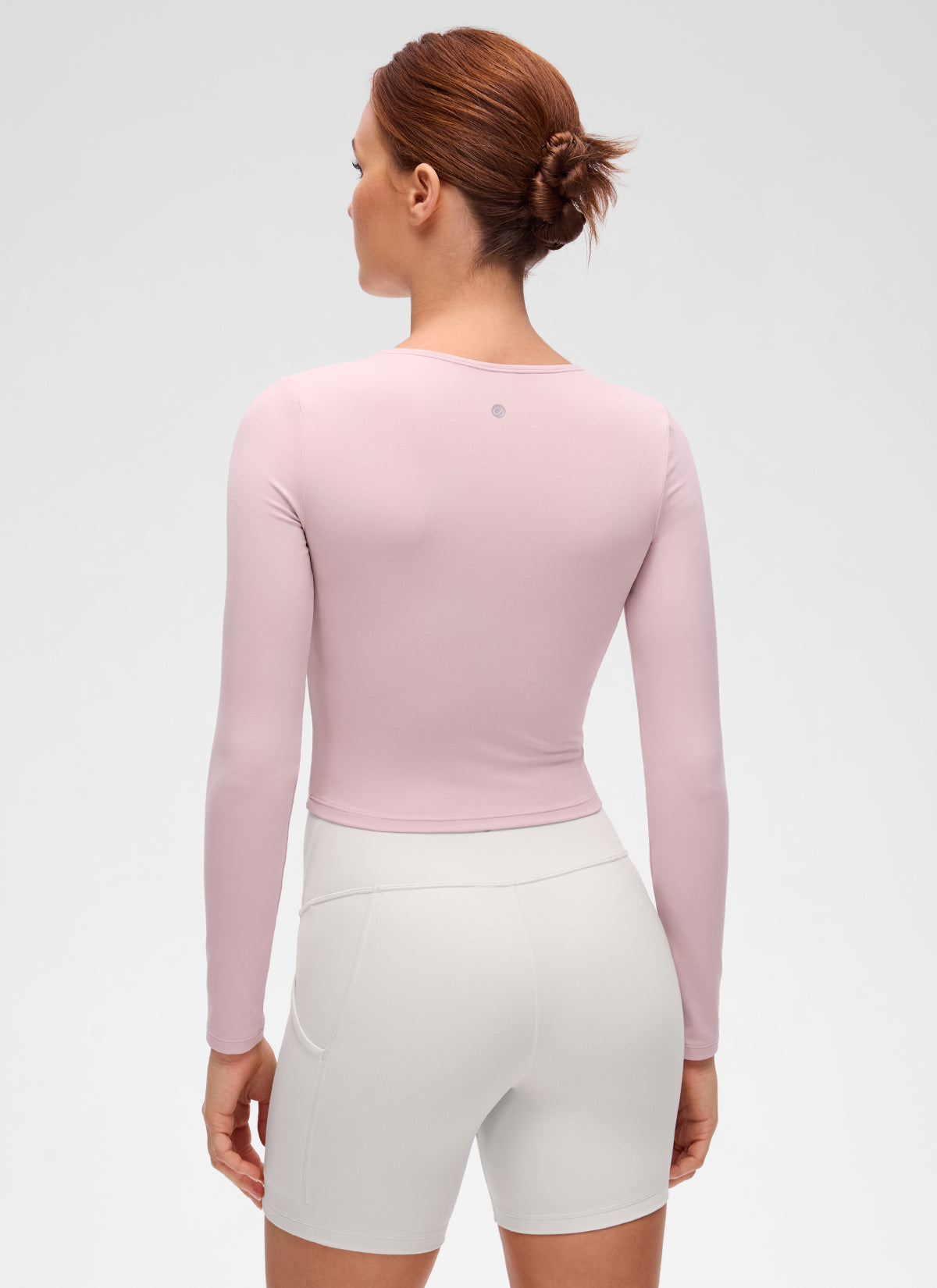 Butterluxe CRZ YOGA Áo thun yoga nữ ôm sát, kiểu crop top, tay dài, đường may phía trước, màu hồng nhạt
